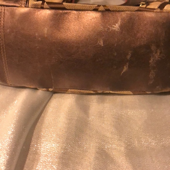 Coach purse - Picture 4 of 5